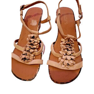 Staccato Wedges Cream Leather Buckle Open Toe Comfortable Belle 6 Floral Casual